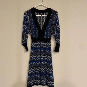 Express- below the knee- 3/4 sleeve knit dress- Medium